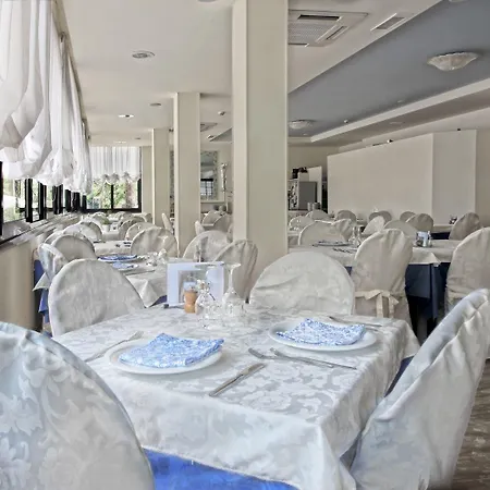 Loretta & Dependance 3*