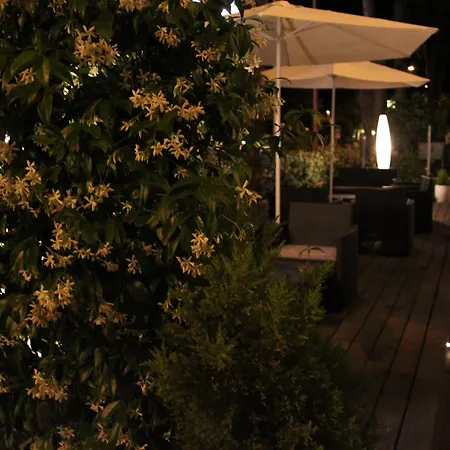 Loretta & Dependance ホテル