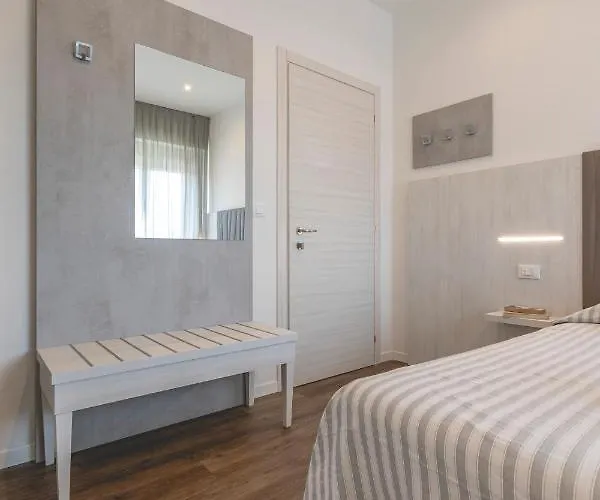 Hotel Loretta & Dependance 3*