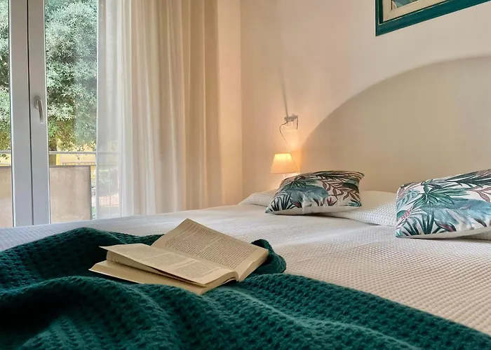 Loretta & Dependance מלון