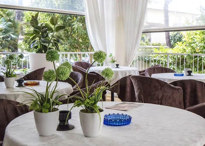 Loretta & Dependance 3* קרביה