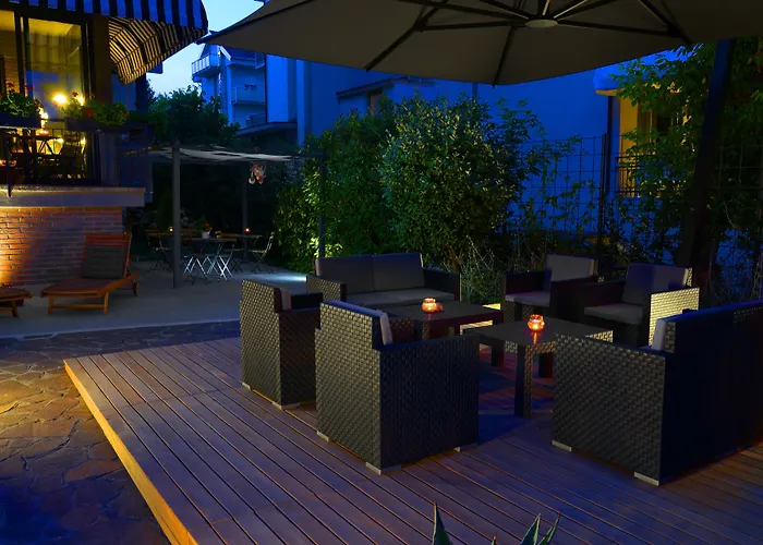 Loretta & Dependance