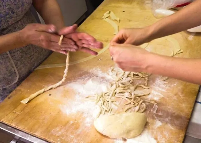 Loretta & Dependance 3* קרביה