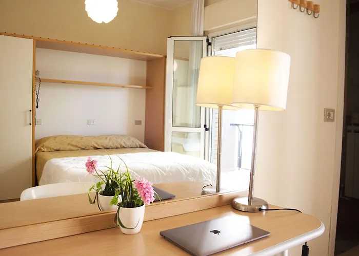 מלון Loretta & Dependance