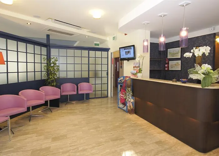 Loretta & Dependance 酒店 切尔维亚